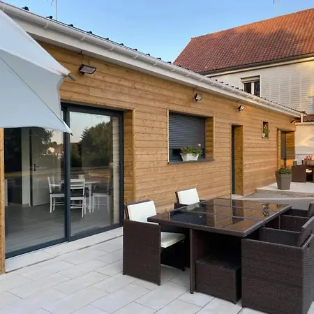 Le Clos De La Madelaine Bed & Breakfast